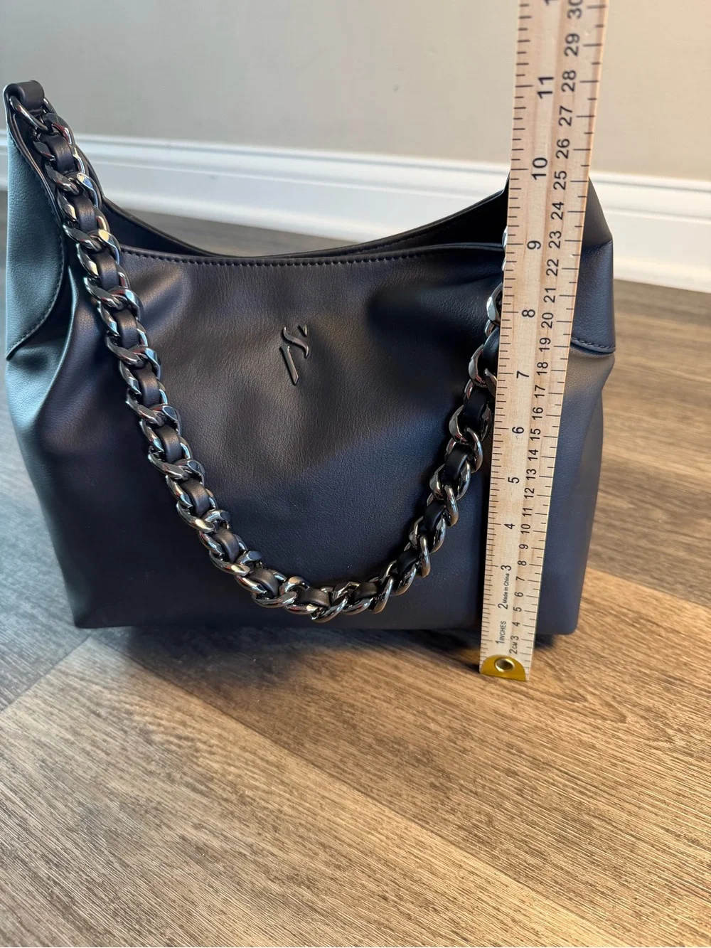 Simply Vera Vera Wang Black Shoulder Bag with Gunmetal Chain